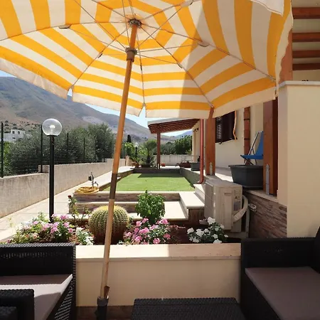 Casa Vincenzo Apartment Castelluzzo Exterior photo