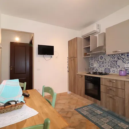 Casa Vincenzo Apartment Castelluzzo Exterior photo